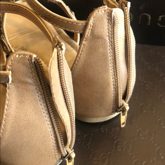 Sandals - Picture 3 of 5